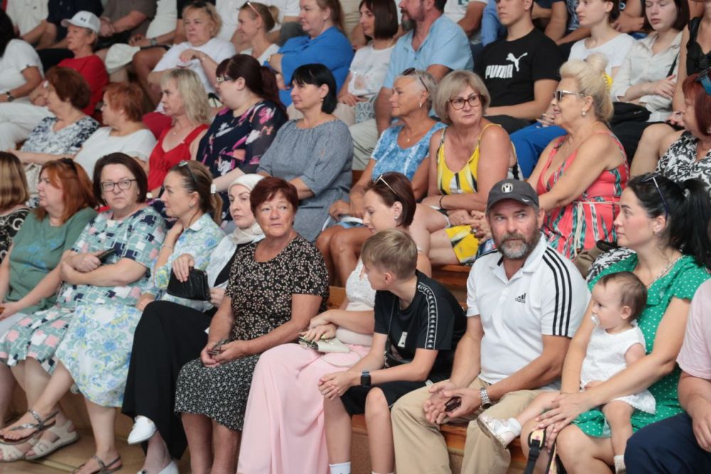 Владимир Константинов: Алушта — один из символов крымских курортов Владимир Константинов: Алушта — один из символов крымских курортов