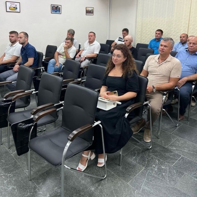 Ольга Славгородская: Сегодня наградила участников организации и проведения презентации Крыма на выставке-форуме «Россия» на ВДНХ Ольга Славгородская: Сегодня наградила участников организации и проведения презентации Крыма на выставке-форуме «Россия» на ВДНХ