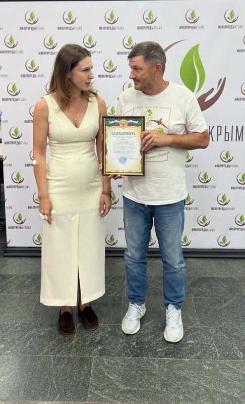 Ольга Славгородская: Сегодня наградила участников организации и проведения презентации Крыма на выставке-форуме «Россия» на ВДНХ Ольга Славгородская: Сегодня наградила участников организации и проведения презентации Крыма на выставке-форуме «Россия» на ВДНХ