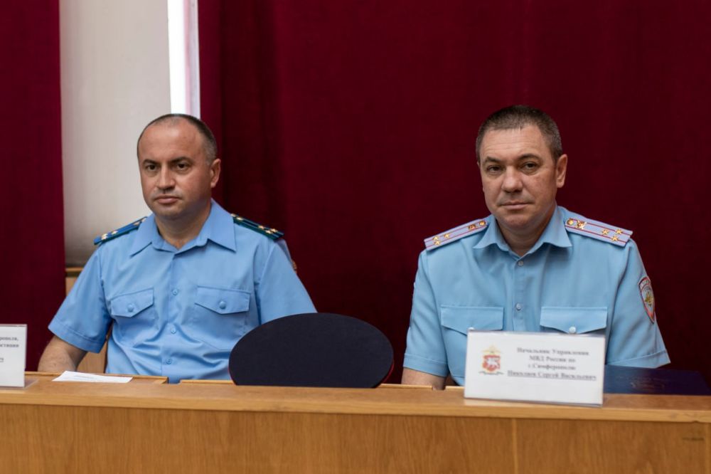 Состоялась внеочередная сессия Симферопольского городского совета Состоялась внеочередная сессия Симферопольского городского совета