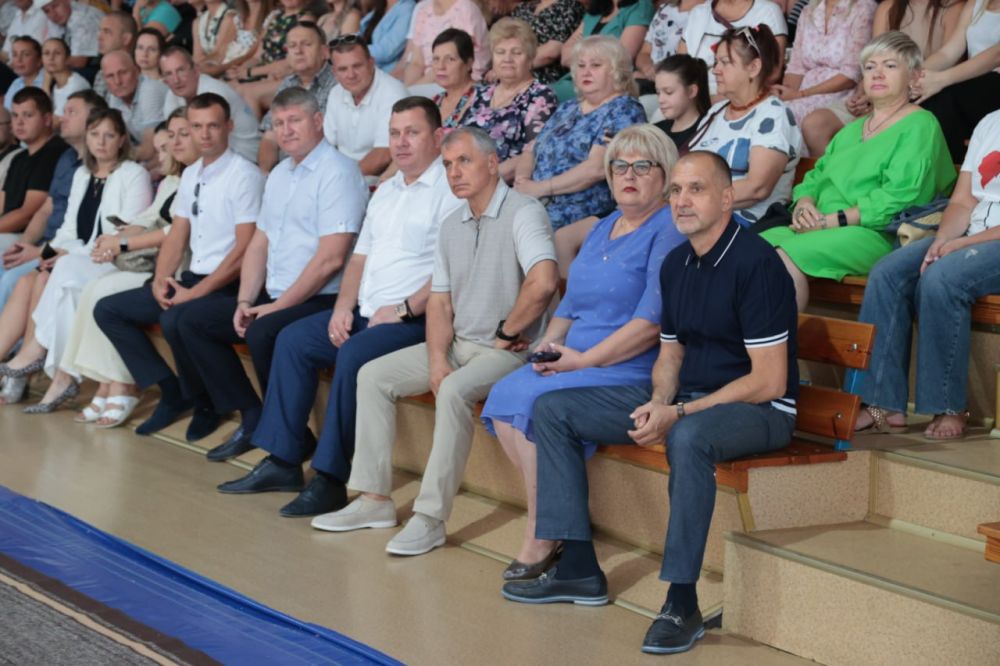 Юрий Нестеренко: Сегодня, совместно с Председателем Государственного Совета Республики Крым Владимиром Андреевичем Константиновым находимся с рабочей поездкой в Алуште Юрий Нестеренко: Сегодня, совместно с Председателем Государственного Совета Республики Крым Владимиром Андреевичем Константиновым находимся с рабочей поездкой в Алуште