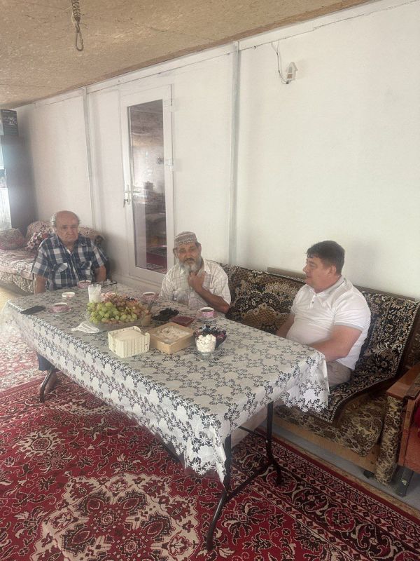 Айдер Типпа: На этой неделе повторно выехал в Красногвардейский район и в ходе обхода улиц провел встречу с жителями в с Октябрьское и Новоэстония Айдер Типпа: На этой неделе повторно выехал в Красногвардейский район и в ходе обхода улиц провел встречу с жителями в с Октябрьское и Новоэстония