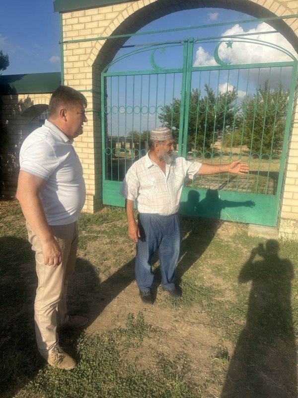 Айдер Типпа: На этой неделе повторно выехал в Красногвардейский район и в ходе обхода улиц провел встречу с жителями в с Октябрьское и Новоэстония Айдер Типпа: На этой неделе повторно выехал в Красногвардейский район и в ходе обхода улиц провел встречу с жителями в с Октябрьское и Новоэстония