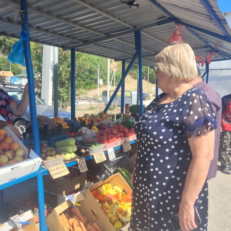 Галина Огнёва: Совместно с депутатом Алуштинского городского совета Аланом Туриевым посетила с рабочим выездом село Лучистое Галина Огнёва: Совместно с депутатом Алуштинского городского совета Аланом Туриевым посетила с рабочим выездом село Лучистое