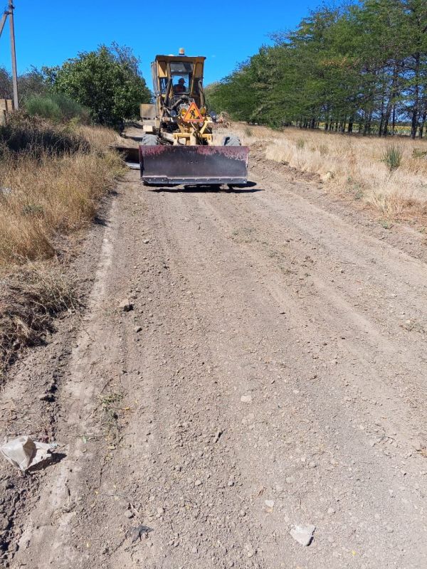 В Республике Крым выполняются работы по грейдированию подъездных дорог к садовым некоммерческим товариществам (СНТ)