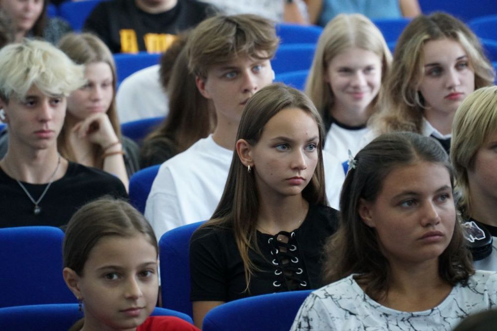 Алексей Зинченко: На связи молодежь Черноморского района! Алексей Зинченко: На связи молодежь Черноморского района!