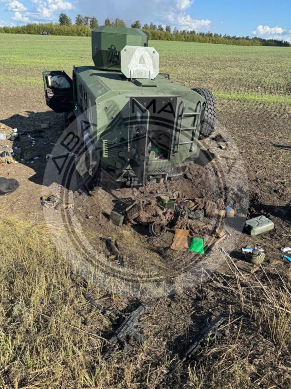 Два майора: Курская дуга. Уничтоженная 810-ой отдельной гвардейской бригадой морской пехоты (г. Севастополь) вражеская бронетехника Два майора: Курская дуга. Уничтоженная 810-ой отдельной гвардейской бригадой морской пехоты (г. Севастополь) вражеская бронетехника