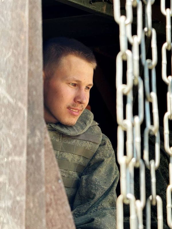 На прошлой неделе побывал на донецком направлении, на позициях 40-й гвардейской бригады морской пехоты Тихоокеанского флота, которая освобождала село Урожайное На прошлой неделе побывал на донецком направлении, на позициях 40-й гвардейской бригады морской пехоты Тихоокеанского флота, которая освобождала село Урожайное