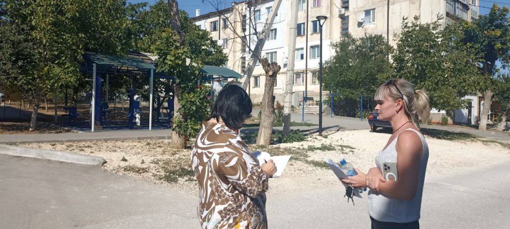 Исполняющий обязанности главы администрации Анжелика Ястребова осуществила выезд в Плодовоское сельское поселение с целью мониторинга состояния многоквартирных жилых домов Исполняющий обязанности главы администрации Анжелика Ястребова осуществила выезд в Плодовоское сельское поселение с целью мониторинга состояния многоквартирных жилых домов