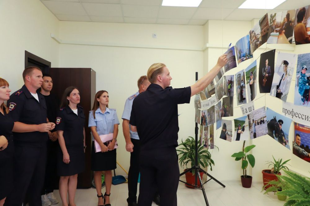 В Управлении МВД России по г. Севастополю подвели итоги регионального этапа фотоконкурса «Открытый взгляд» В Управлении МВД России по г. Севастополю подвели итоги регионального этапа фотоконкурса «Открытый взгляд»