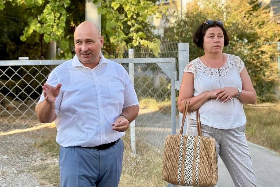 Владимир Немцев: Встретился с жителями домов по улице Руднева и проспекта Юрия Гагарина, чтобы обсудить вопросы по благоустройству дворовых территорий и района Владимир Немцев: Встретился с жителями домов по улице Руднева и проспекта Юрия Гагарина, чтобы обсудить вопросы по благоустройству дворовых территорий и района