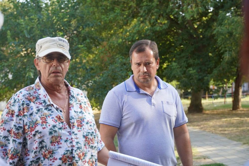 Олег Каторгин: #в_диалоге_с_керчанами. Продолжаю выездные встречи с керчанами. Большое внимание уделяю многоквартирным... Олег Каторгин: #в_диалоге_с_керчанами. Продолжаю выездные встречи с керчанами. Большое внимание уделяю многоквартирным...