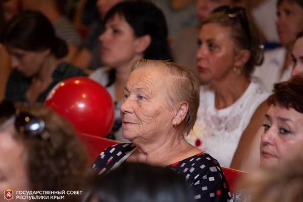 Владимир Константинов: Евпатория развивается хорошими темпами Владимир Константинов: Евпатория развивается хорошими темпами