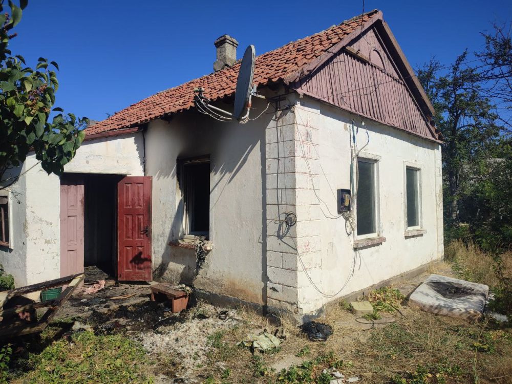 В Джанкойском районе из горящего дома спасли мужчину В Джанкойском районе из горящего дома спасли мужчину