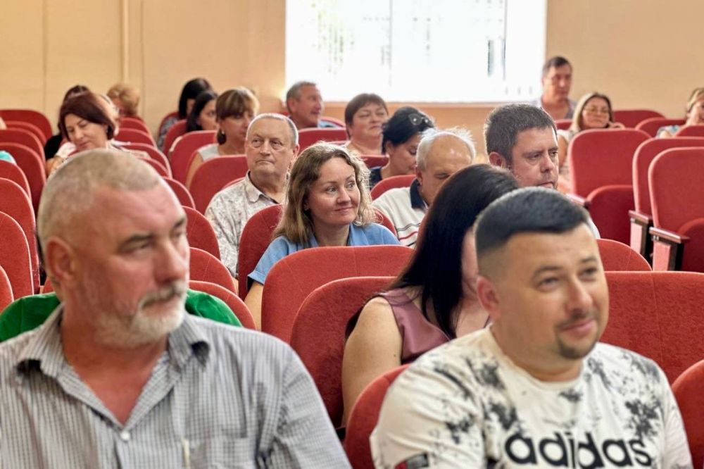Владимир Немцев: Сегодня встретился с коллективом ГУПС «Водоканал» Владимир Немцев: Сегодня встретился с коллективом ГУПС «Водоканал»