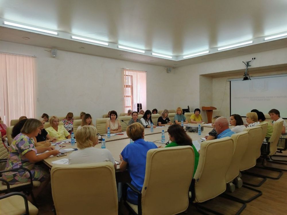 Организационная структура университета. Структура органов местного самоуправления города москвы схема. Орган управления в финляндии. Структура управления вуза схема. Структура комитета по образованию муниципального образования.