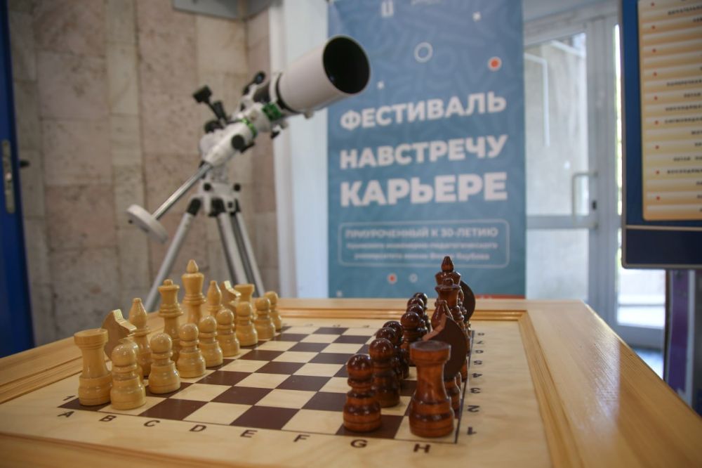 Сергей Аксёнов: Принял участие в совместном расширенном заседании итоговой коллегии Министерства образования, науки и... Сергей Аксёнов: Принял участие в совместном расширенном заседании итоговой коллегии Министерства образования, науки и...