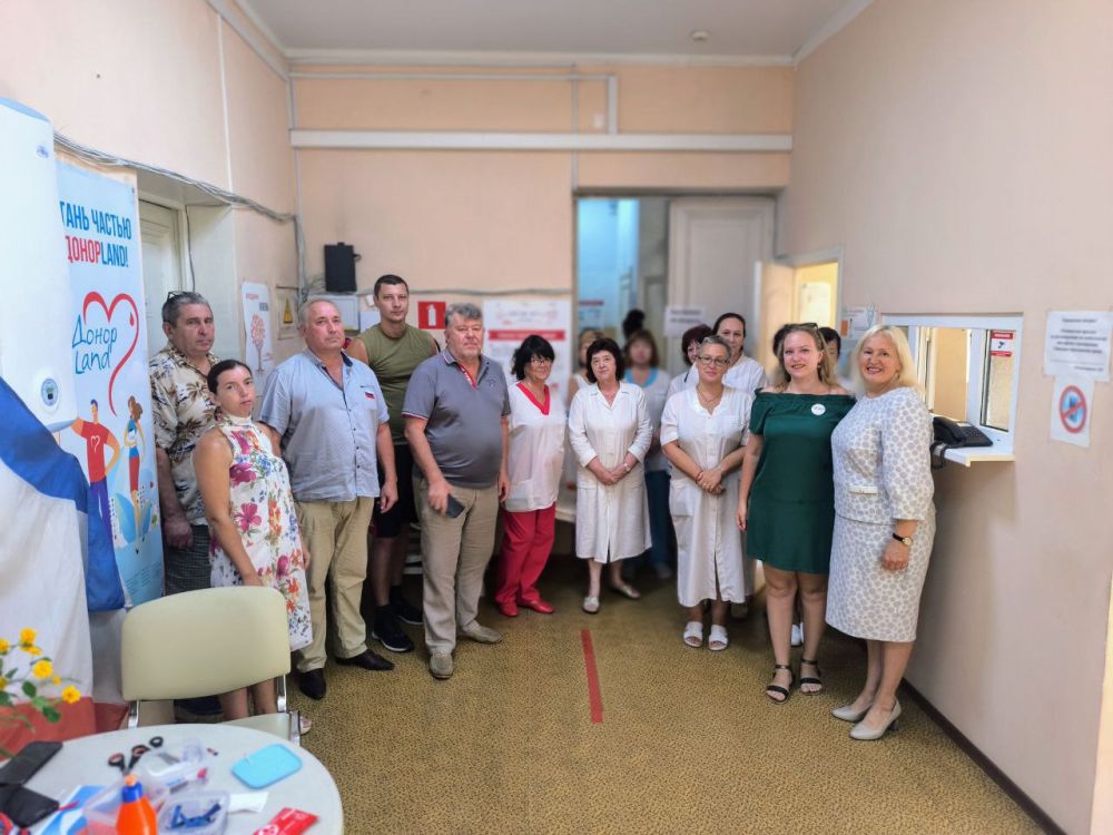 В донорской акции «Триколор моей России – знак свободы и любви» приняли участие 55 ялтинцев В донорской акции «Триколор моей России – знак свободы и любви» приняли участие 55 ялтинцев