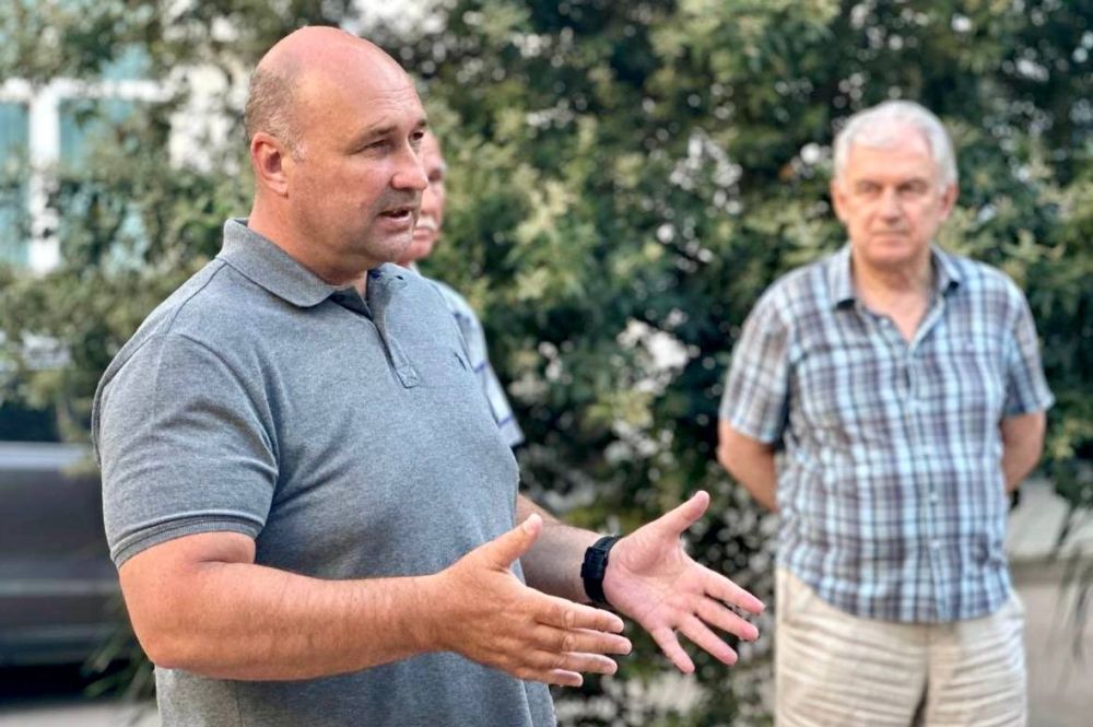 Владимир Немцев: Встретился с жителями улиц Тараса Шевченко и Репина, чтобы обсудить текущие вопросы жильцов многоквартирных домов Владимир Немцев: Встретился с жителями улиц Тараса Шевченко и Репина, чтобы обсудить текущие вопросы жильцов многоквартирных домов