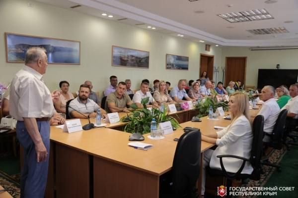 Ефим Фикс удостоен высшей награды Всероссийской ассоциации развития местного самоуправления Ефим Фикс удостоен высшей награды Всероссийской ассоциации развития местного самоуправления