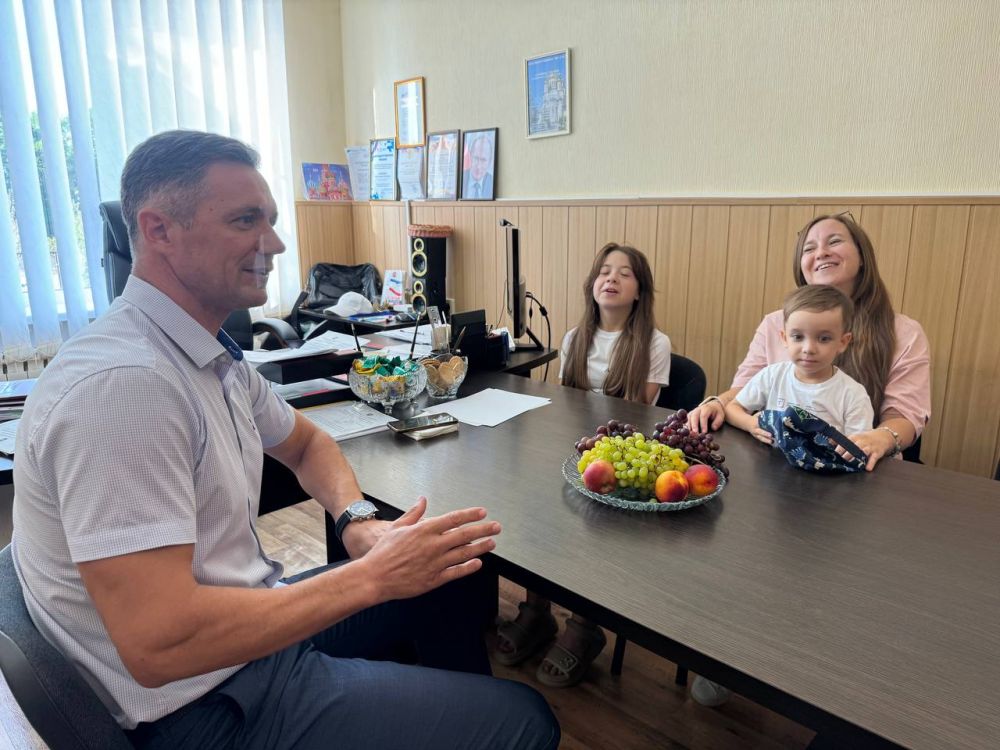Александр Дудинов: Встретился с участниками Х юбилейного Всероссийского молодежного форума «Территория смыслов» Александр Дудинов: Встретился с участниками Х юбилейного Всероссийского молодежного форума «Территория смыслов»