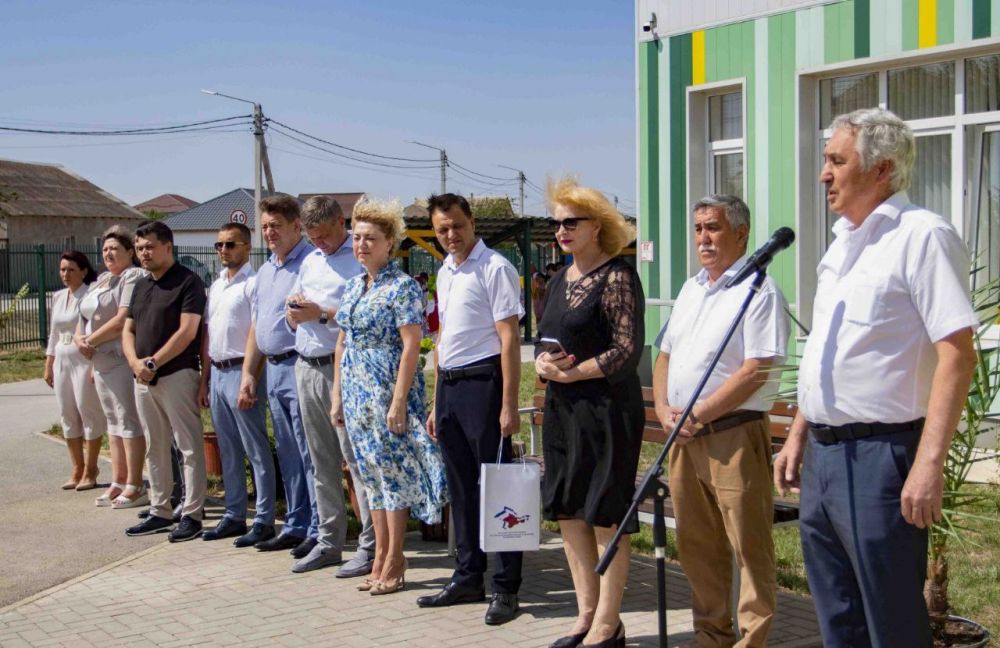 Айдер Типпа: В ходе выезда в Евпаторию принял участие в торжественном открытии детского сада "Фидан" Айдер Типпа: В ходе выезда в Евпаторию принял участие в торжественном открытии детского сада "Фидан"