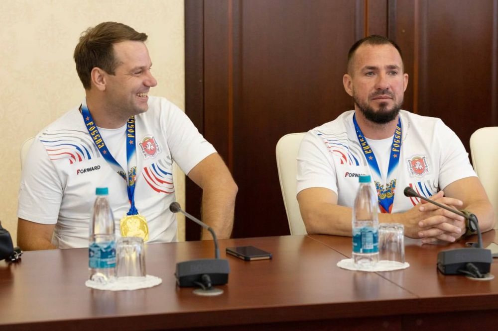 Глава Республики Крым Сергей Валерьевич Аксёнов наградил членов сборной команды Республики Крым – призеров и участников Межрегионального комплексного физкультурного мероприятия среди ветеранов СВО «Кубок Защитников Отечества ЮФО и СКФО» в г. Ставрополь Глава Республики Крым Сергей Валерьевич Аксёнов наградил членов сборной команды Республики Крым – призеров и участников Межрегионального комплексного физкультурного мероприятия среди ветеранов СВО «Кубок Защитников Отечества ЮФО и СКФО» в г. Ставрополь