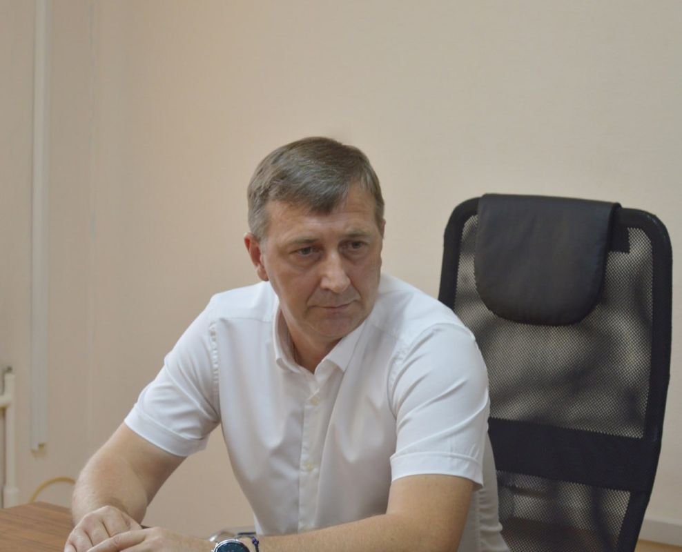 Коллективу МЧС Республики Крым представили нового временно исполняющего обязанности министра Коллективу МЧС Республики Крым представили нового временно исполняющего обязанности министра