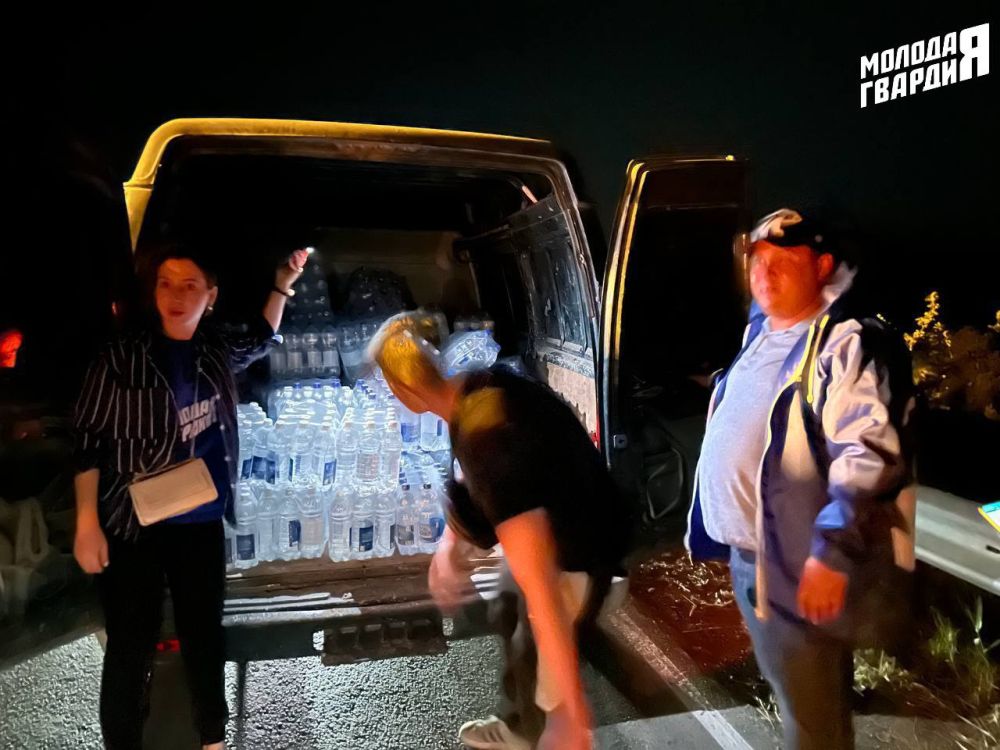 Молодогвардейцы Крыма присоединились к тушению лесного пожара в районе горы Тепе-Оба Молодогвардейцы Крыма присоединились к тушению лесного пожара в районе горы Тепе-Оба