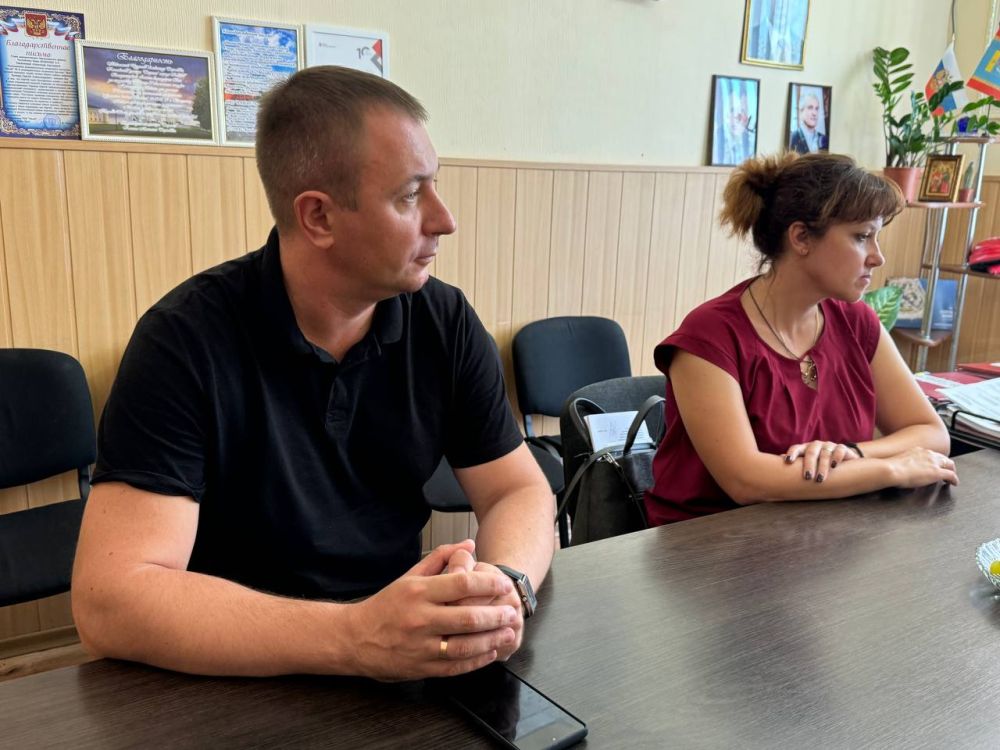 Александр Дудинов: Провел рабочую встречу с председателем Государственного комитета по делам архивов Республики Крым Олегом Лобовым Александр Дудинов: Провел рабочую встречу с председателем Государственного комитета по делам архивов Республики Крым Олегом Лобовым