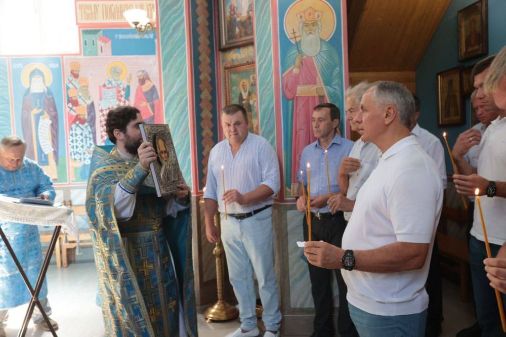 Владимир Константинов принял участие в богослужении в честь праздника Успения Пресвятой Богородицы Владимир Константинов принял участие в богослужении в честь праздника Успения Пресвятой Богородицы