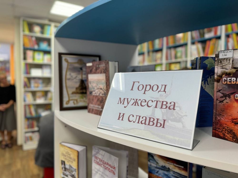 Михаил Развожаев: Сегодня проверил переоснащенную по модельному стандарту библиотеку на Северной стороне Михаил Развожаев: Сегодня проверил переоснащенную по модельному стандарту библиотеку на Северной стороне