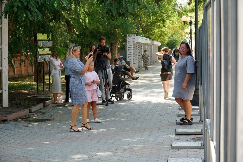 Иван Просоедов: Сегодня в Евпатории открыли фотовыставку «Жена и мать Героя» Иван Просоедов: Сегодня в Евпатории открыли фотовыставку «Жена и мать Героя»