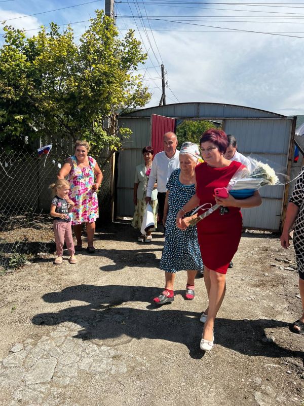 Собственное жильё получили ещё две семьи в Крыму Собственное жильё получили ещё две семьи в Крыму