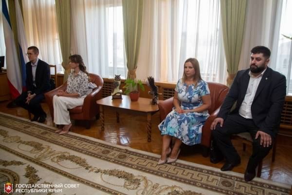 Комитет по государственному строительству и местному самоуправлению на заседании под председательством первого вице-спикера Ефима Фикса рассмотрел кандидатуры претендентов на должности мировых судей Комитет по государственному строительству и местному самоуправлению на заседании под председательством первого вице-спикера Ефима Фикса рассмотрел кандидатуры претендентов на должности мировых судей