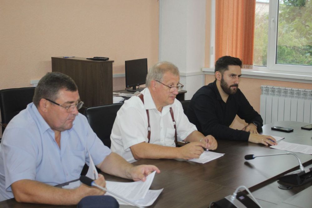 В Государственном комитете по делам межнациональных отношений Республики Крым состоялось заседание конкурсной комиссии по предоставлению грантовой поддержки деятельности национально-культурных автономий и общественных организаций Республики Крым В Государственном комитете по делам межнациональных отношений Республики Крым состоялось заседание конкурсной комиссии по предоставлению грантовой поддержки деятельности национально-культурных автономий и общественных организаций Республики Крым