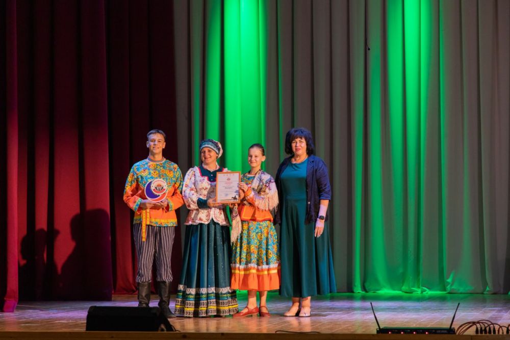 В Крыму проходит Межрегиональный фестиваль казачьей культуры «Крымские тулумбасы» В Крыму проходит Межрегиональный фестиваль казачьей культуры «Крымские тулумбасы»