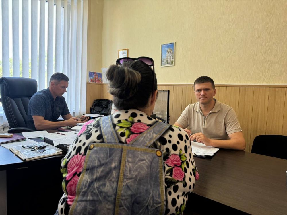 Александр Дудинов: Провел приём граждан по личным вопросам в администрации Черноморского района Александр Дудинов: Провел приём граждан по личным вопросам в администрации Черноморского района