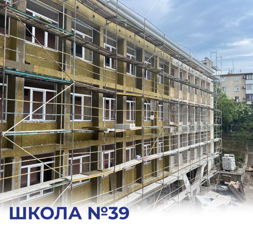 Михаил Развожаев: Продолжаю рассказывать о капитальном ремонте севастопольских школ по президентской программе Михаил Развожаев: Продолжаю рассказывать о капитальном ремонте севастопольских школ по президентской программе