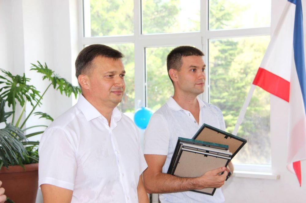 Константин Шимановский: Поздравили прекрасный коллектив Ялтинского управления по эксплуатации газового хозяйства ГУП РК... Константин Шимановский: Поздравили прекрасный коллектив Ялтинского управления по эксплуатации газового хозяйства ГУП РК...