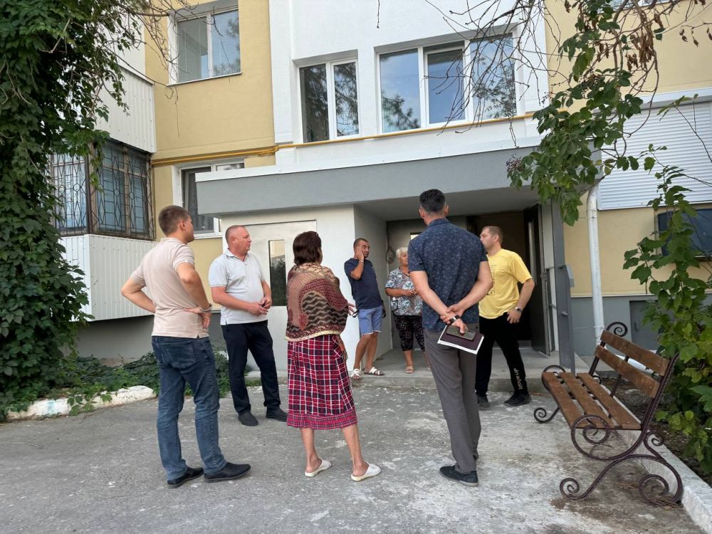 Александр Дудинов: Встретился с жителями домов №15 и 3 по улице Димитрова Александр Дудинов: Встретился с жителями домов №15 и 3 по улице Димитрова