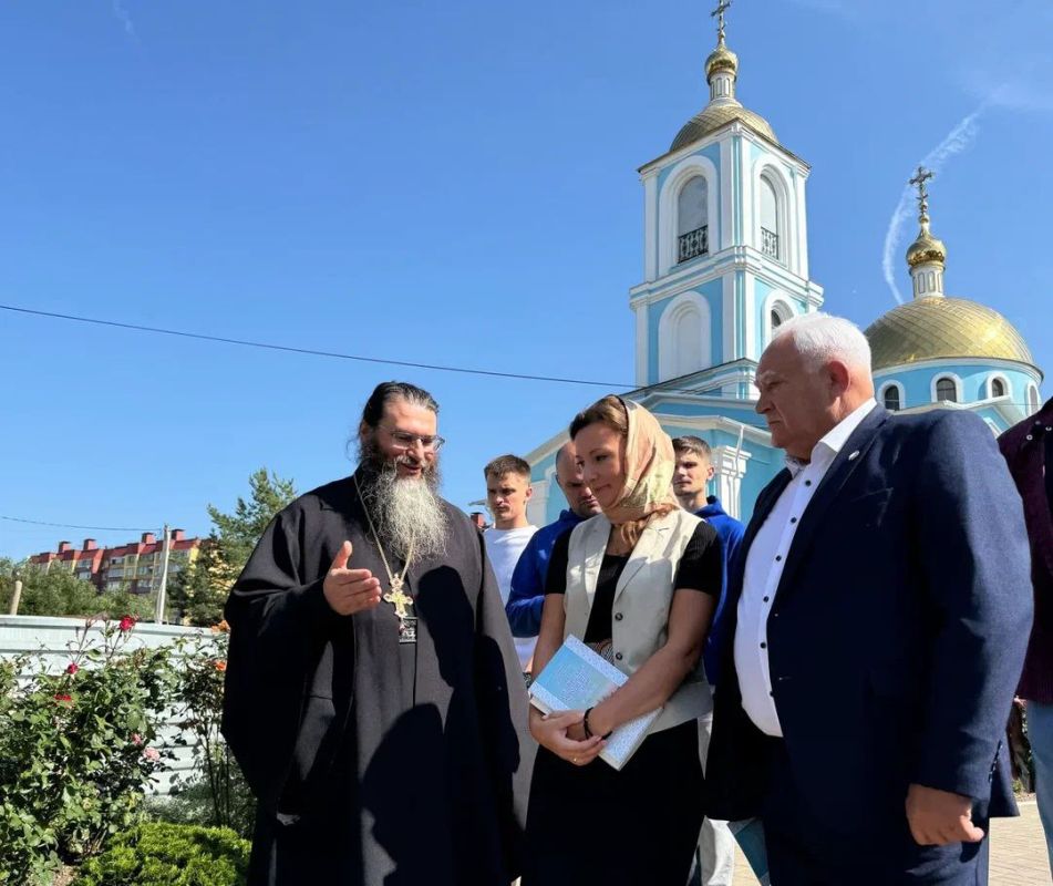 Анна Кузнецова: В Курске.... Мы навестили детей в больницах, вывезенных из-под обстрелов из захваченых районов, семьи... Анна Кузнецова: В Курске.... Мы навестили детей в больницах, вывезенных из-под обстрелов из захваченых районов, семьи...