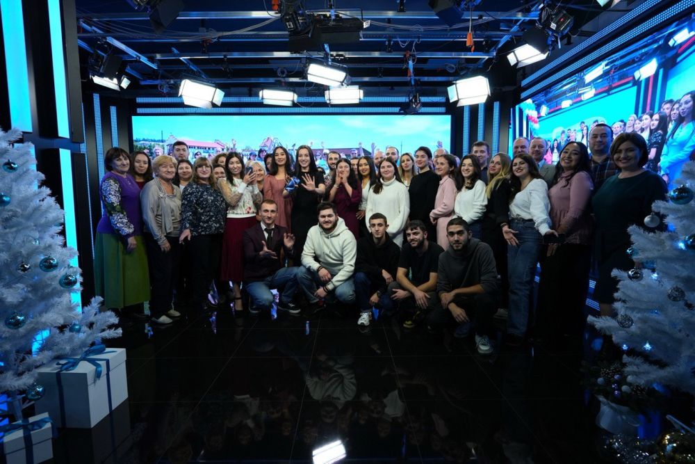 У телеканала сегодня праздник — нам 9 лет! У телеканала сегодня праздник — нам 9 лет!