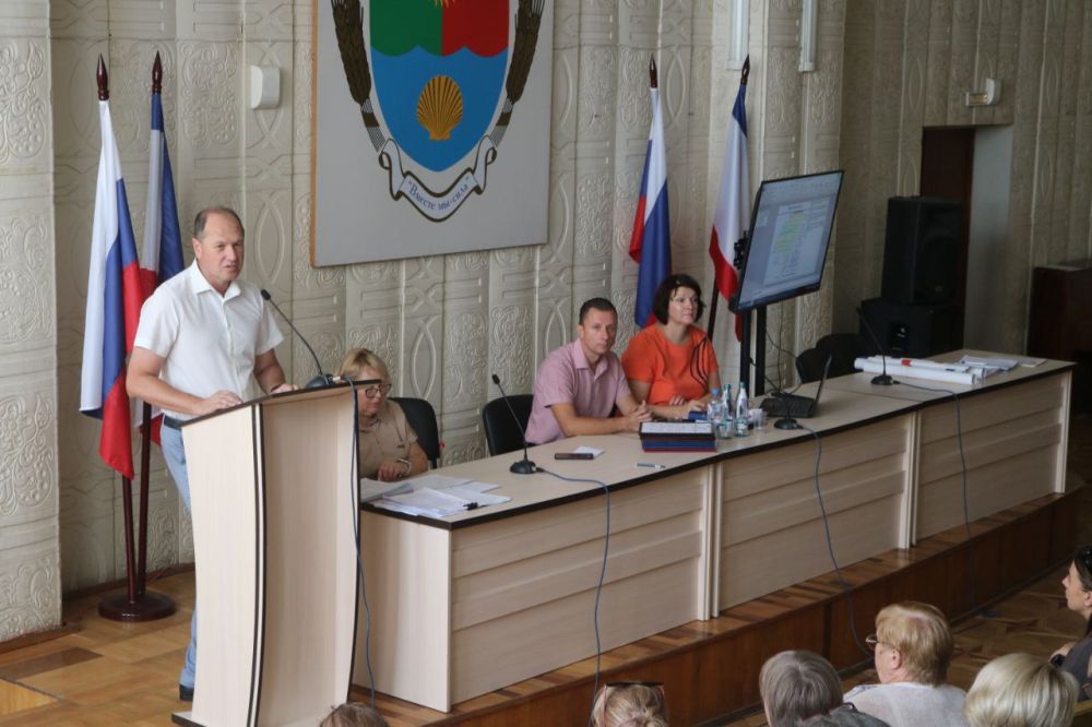 Владислав Хаджиев: ЗАВЕРШЕНИЕ ПОДГОТОВКИ К ПРЕДСТОЯЩИМ ВЫБОРАМ ДЕПУТАТОВ ГОСУДАРСТВЕННОГО СОВЕТА РЕСПУБЛИКИ КРЫМ ТРЕТЬЕГО СОЗЫВА И ПРЕДСТАВИТЕЛЬНЫХ ОРГАНОВ МУНИЦИПАЛЬНЫХ ОБРАЗОВАНИЙ САКСКОГО РАЙОНА РЕСПУБЛИКИ КРЫМ ТРЕТЬЕГО СОЗЫВА Владислав Хаджиев: ЗАВЕРШЕНИЕ ПОДГОТОВКИ К ПРЕДСТОЯЩИМ ВЫБОРАМ ДЕПУТАТОВ ГОСУДАРСТВЕННОГО СОВЕТА РЕСПУБЛИКИ КРЫМ ТРЕТЬЕГО СОЗЫВА И ПРЕДСТАВИТЕЛЬНЫХ ОРГАНОВ МУНИЦИПАЛЬНЫХ ОБРАЗОВАНИЙ САКСКОГО РАЙОНА РЕСПУБЛИКИ КРЫМ ТРЕТЬЕГО СОЗЫВА