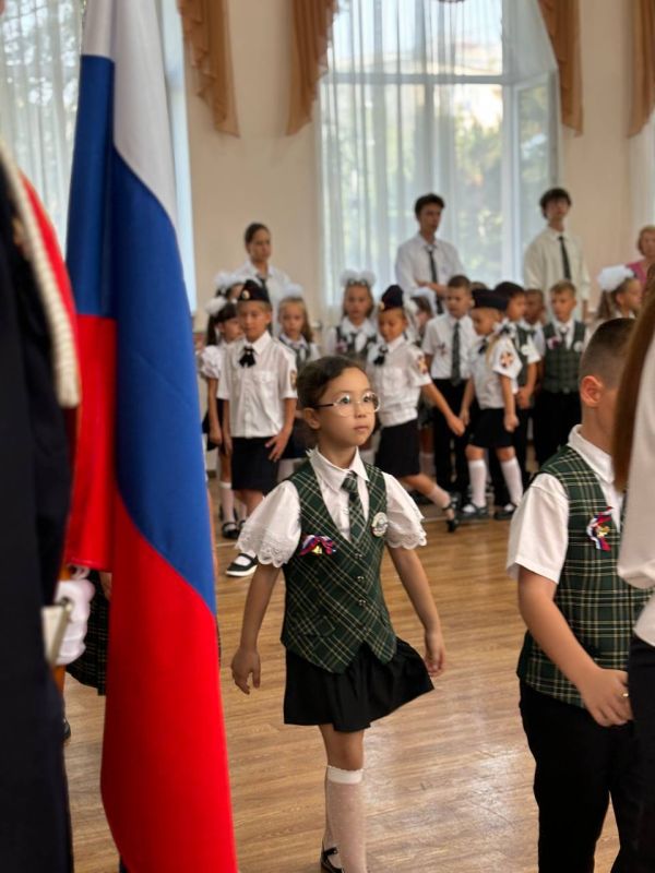 Ограничения на праздничных школьных линейках, вызванные вопросами безопасности, в этом году были последними Ограничения на праздничных школьных линейках, вызванные вопросами безопасности, в этом году были последними