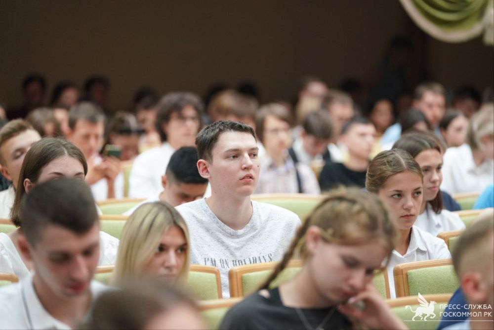 Алексей Зинченко: Старт учебного года – всегда особенный день для каждого, кто осознает всю ценность образования и важность получения желаемой профессии Алексей Зинченко: Старт учебного года – всегда особенный день для каждого, кто осознает всю ценность образования и важность получения желаемой профессии