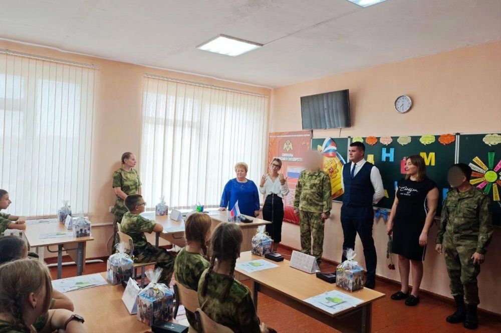 Крымчане помогли в обустройстве кадетских классов в Херсонской области Крымчане помогли в обустройстве кадетских классов в Херсонской области