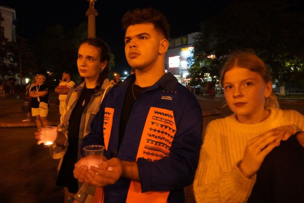 #память. Митинг в День солидарности в борьбе с терроризмом провели в Керчи #память. Митинг в День солидарности в борьбе с терроризмом провели в Керчи