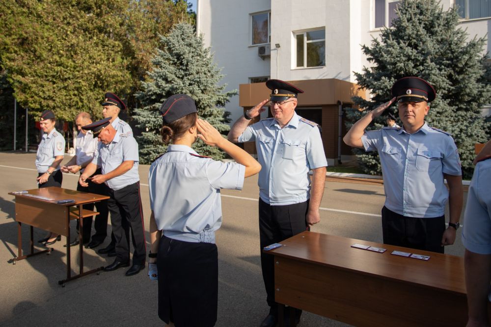 Руководство МВД по Республике Крым посетило торжественное мероприятие в Крымском филиале Краснодарского университета МВД России Руководство МВД по Республике Крым посетило торжественное мероприятие в Крымском филиале Краснодарского университета МВД России
