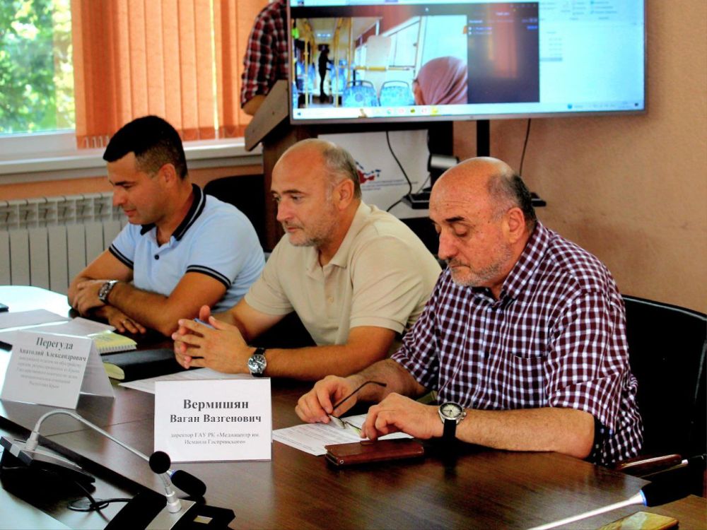 Руководство Госкомнаца Крыма провели встречу со студентами философского факультета КФУ имени В. И. Вернадского Руководство Госкомнаца Крыма провели встречу со студентами философского факультета КФУ имени В. И. Вернадского